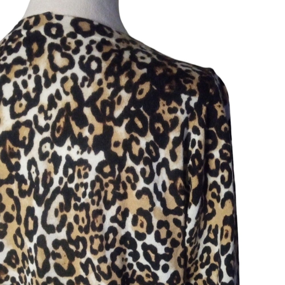 Talbots Leopard Print Audrey Extra Fine Merino Wool Crew Neck Sweater Size X 12P - Picture 6 of 8